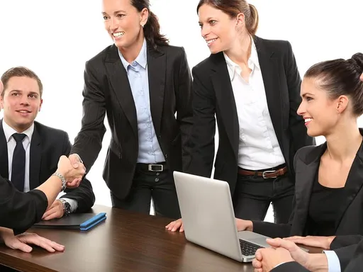 Conversation statuses and richer response flagging