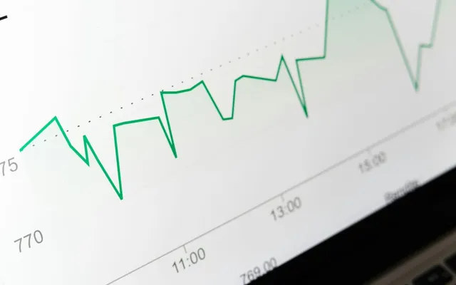 Churn signals and health scores